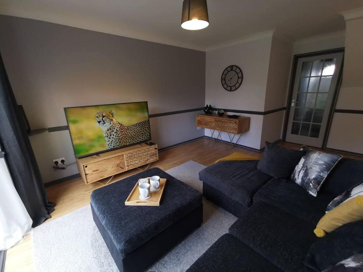 Suburban 2-Bed, Entire Home, Free Parking, Maidstone, Kent Uk Boxley Luaran gambar