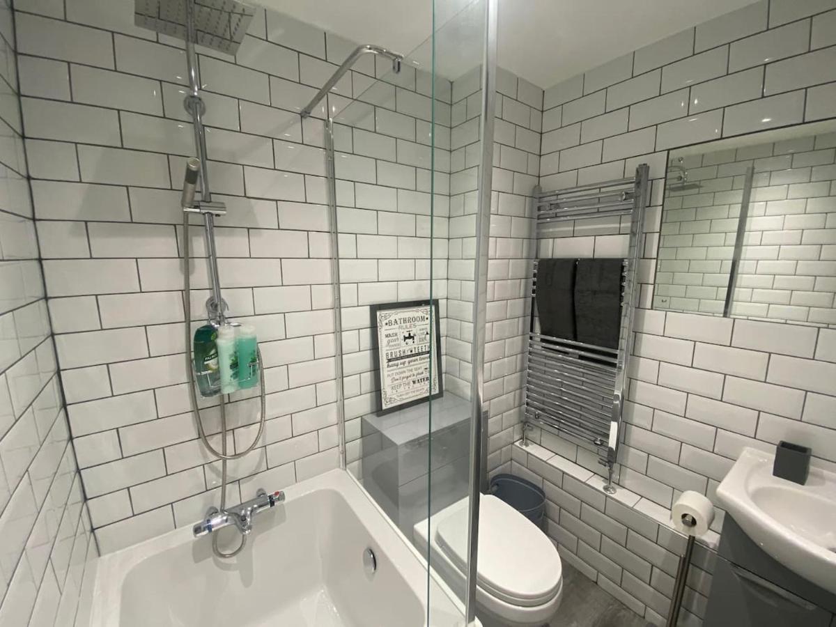 Suburban 2-Bed, Entire Home, Free Parking, Maidstone, Kent Uk Boxley Luaran gambar